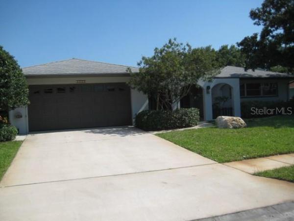 SEMINOLE LAKE GOLF & COUNTRY CLUB ESTATES