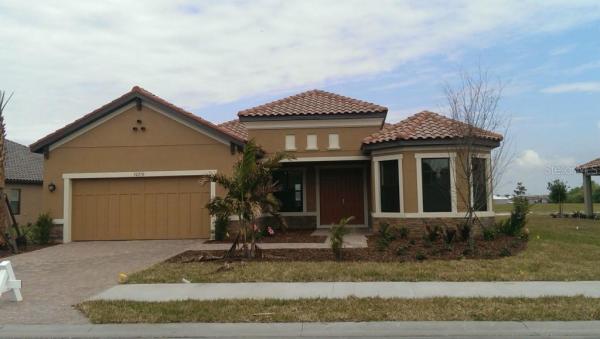 ESPLANADE @ ARTISAN LAKES