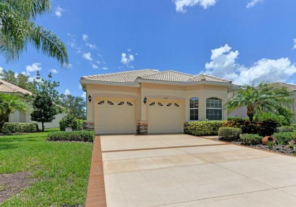 TAILFEATHER WAY AT TARA