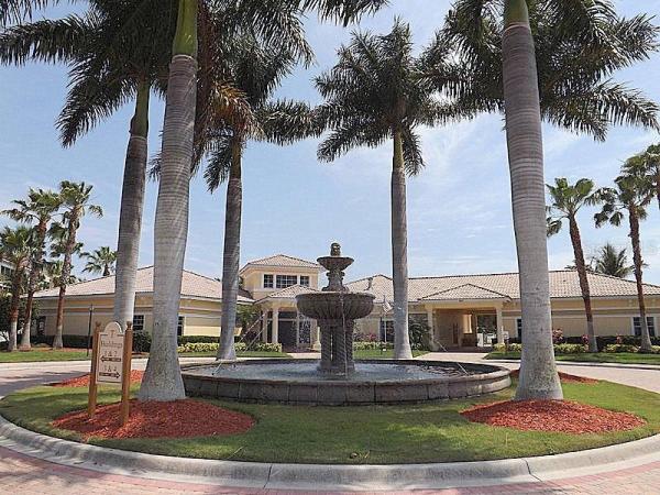 FOUNTAIN COURT PH 01