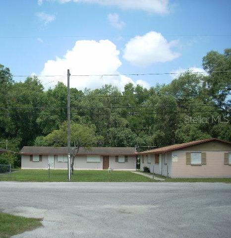 W E HAMNERS TOWERING PINES