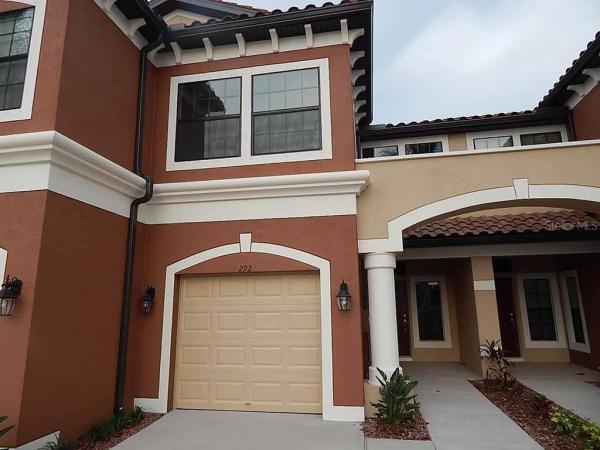 MUIRFIELD VILLAGE AT HONORE