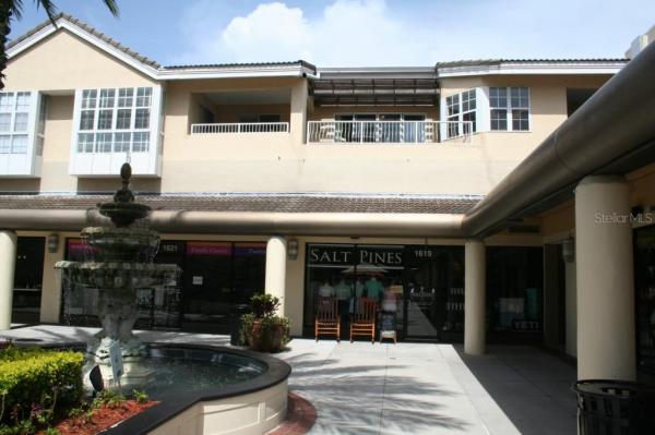 OLD HYDE PARK VILLAGE RESIDENTIAL CONDO