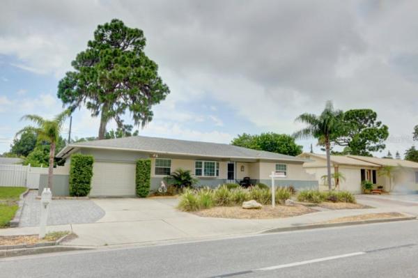 PASADENA GOLF CLUB ESTATES