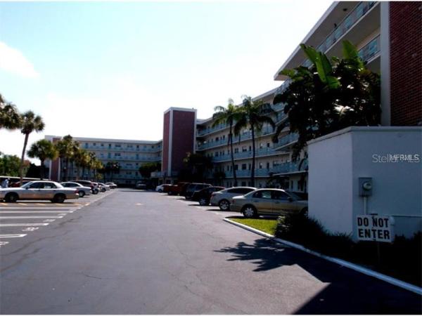 REGENCY WEST APTS CONDO
