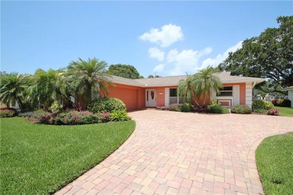 SEMINOLE LAKE GOLF & COUNTRY CLUB ESTATES