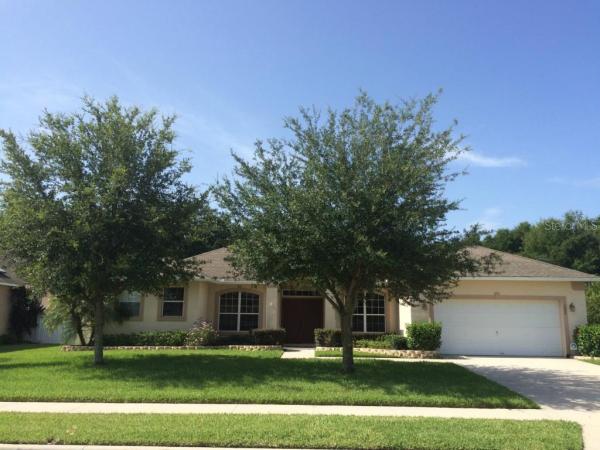 TRAILS OF WINTER GARDEN