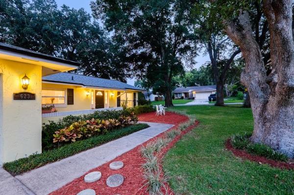 BARCLAY WOODS 1ST ADD