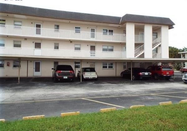 KINGS MOORINGS CONDO THE