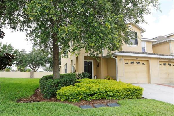 TOWNHOMES FLORA RIDGE