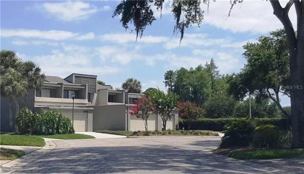 CARROLLWOOD VILLAGE TWINLAKES TOWNHOUSES