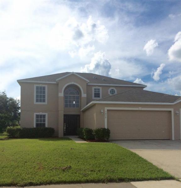 MASCOTTE DUKES LAKE PH 03