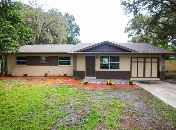 CRYSTAL LAKE WINTER HOMES