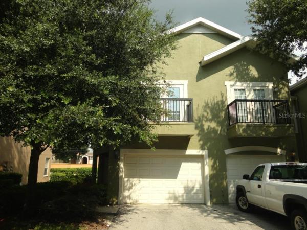 ENCLAVE/OXFORD PLACE