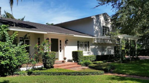 COUNTRY CLUB ESTATES