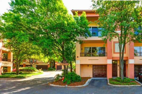 ISLAND PLACE A CONDO