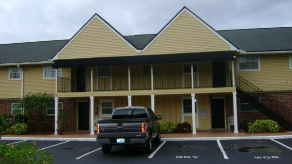 VENETIA COUNTRY CLUB CONDO