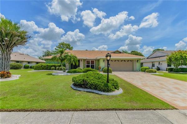 CALOOSA COUNTRY CLUB ESTATES