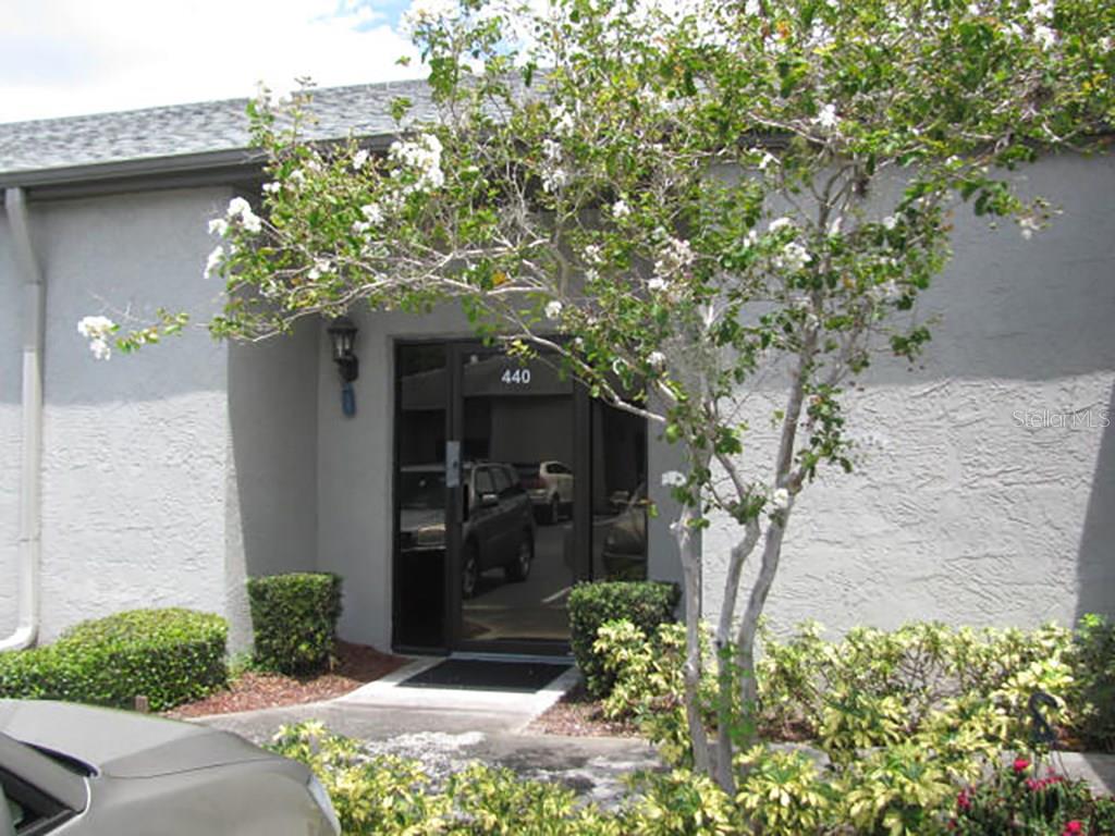 Commercial - фото