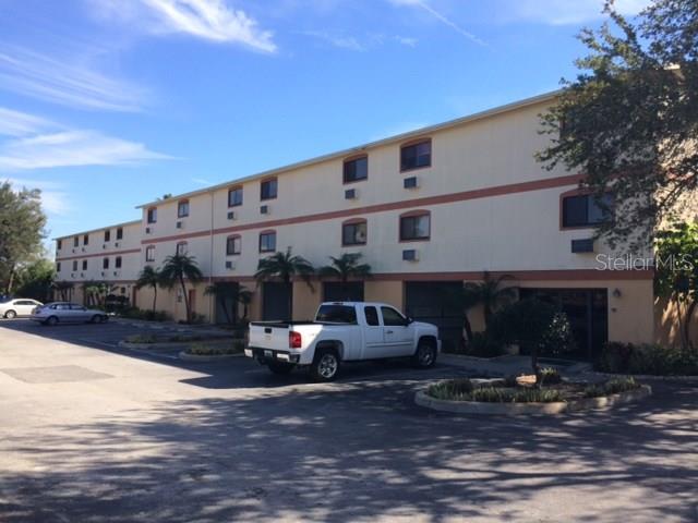 Multi Family - фото