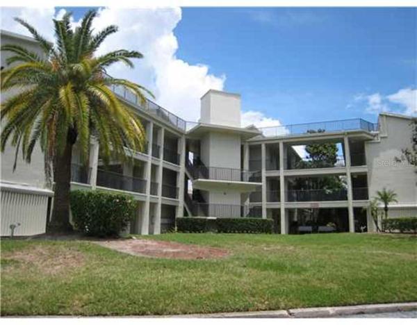 MEDITERRANEAN MANORS