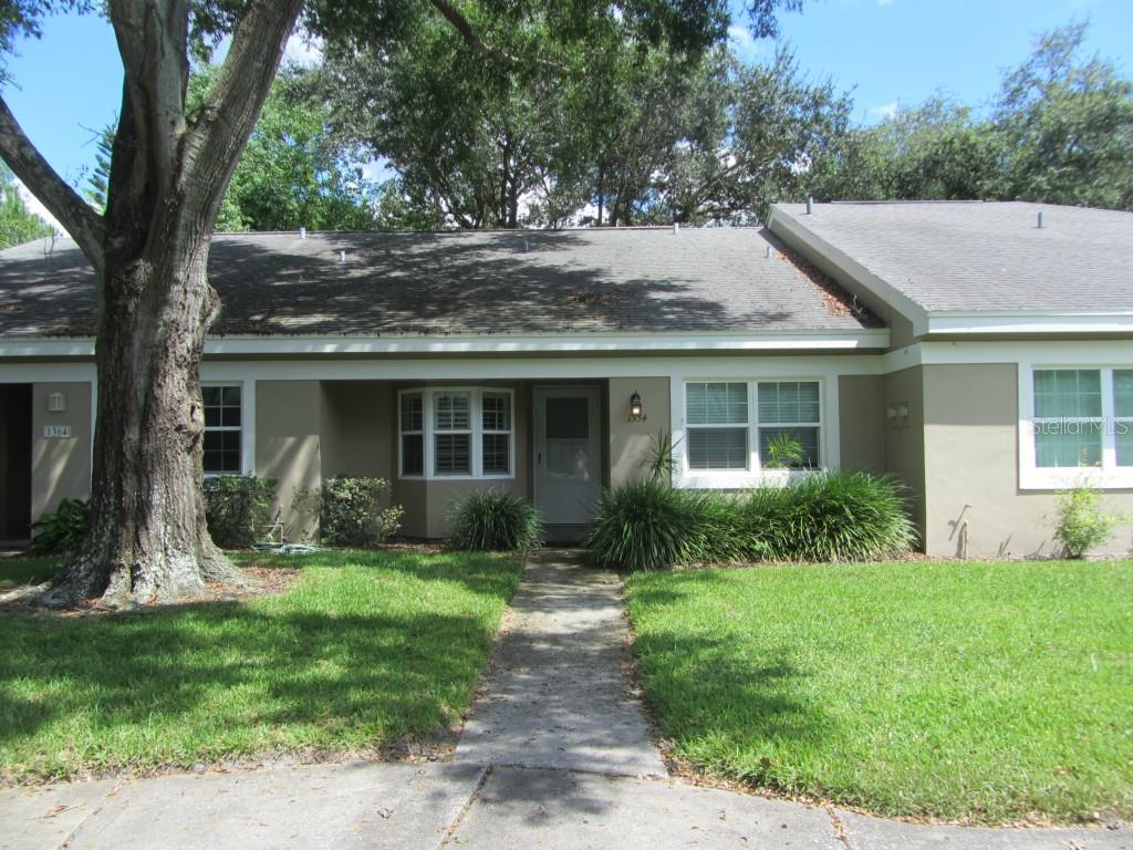 BAY TOWNE WEST - фото