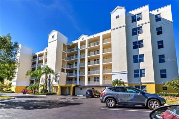 COUNTRY CLUB CONDO AT EAST BAY