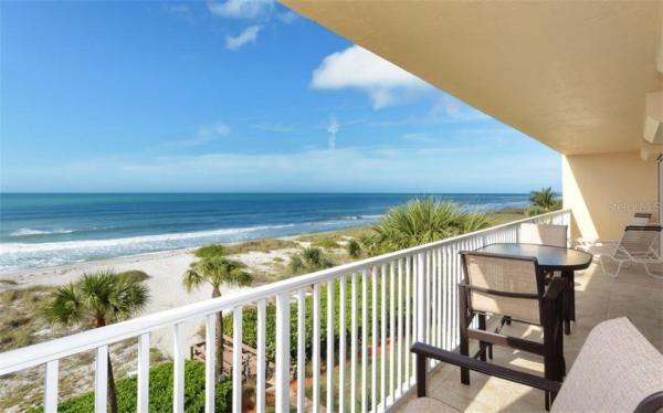 LONGBOAT BEACH HOUSE