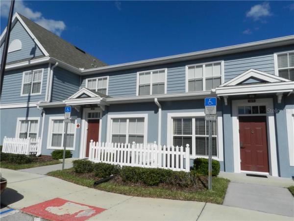 VILLAS AT SEVEN DWARFS LANE THE; A CONDO