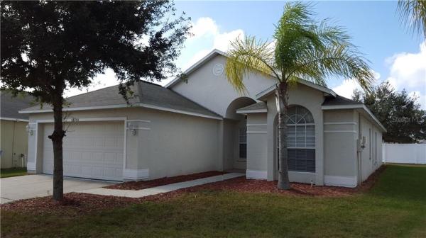 CARRIAGE POINTE PH 01