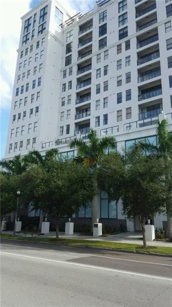 WALKER-WHITNEY PLAZA CONDO