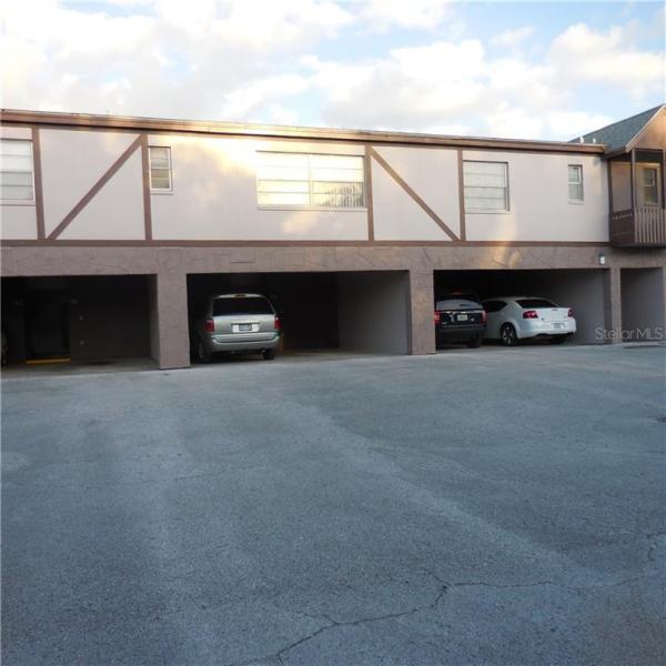 KING ARTHURS COURT CONDO