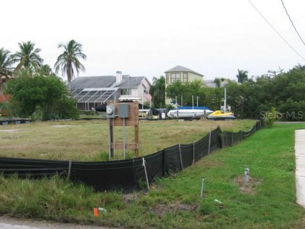 SLEEPY LAGOON PARK 2