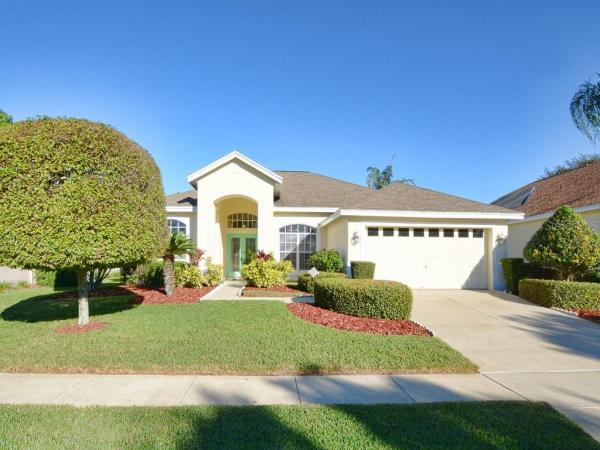 COUNTRY CLUB OF MOUNT DORA