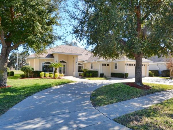 COUNTRY CLUB OF MOUNT DORA