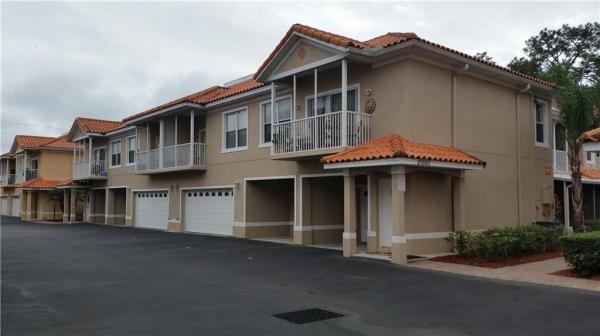 PARADISE LAKES CONDO