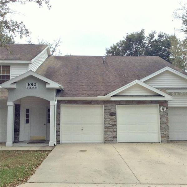 COACH HOMES AT ERROL PH 01