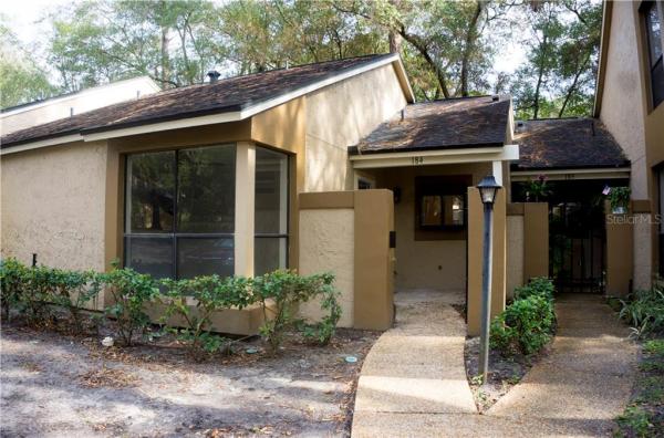 VILLAGE TWNHMS A CONDO