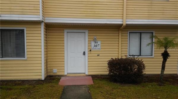 COUNTRY WALK AT ALTAMONTE SPGS A CONDO