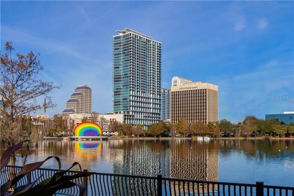 VUE AT LAKE EOLA