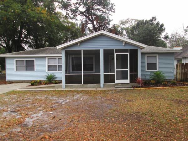 COUNTRY CLUB ESTATES