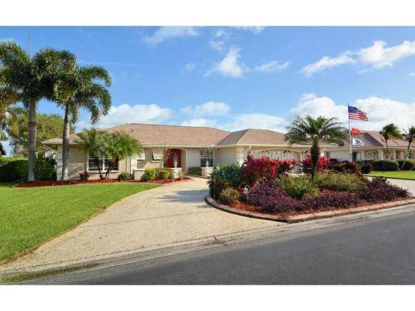 COUNTRY CLUB OF SARASOTA THE