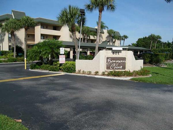 BANYAN POINT