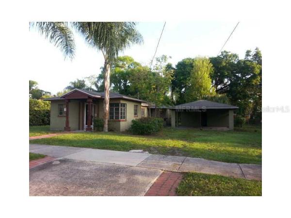 KAROLINA ON KILLARNEY