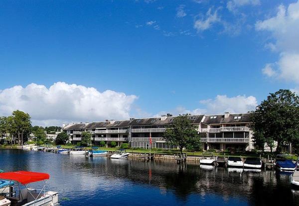 MARINA AT BAY HILL CONDO PH 01