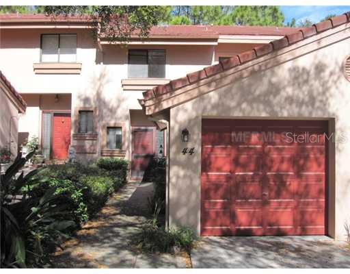 COUNTRYSIDE WOODS TOWNHOUSES
