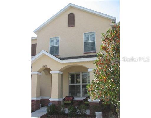 HAMPTON LAKES AT MAIN STREET