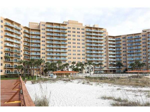 REGATTA BEACH CLUB CONDO