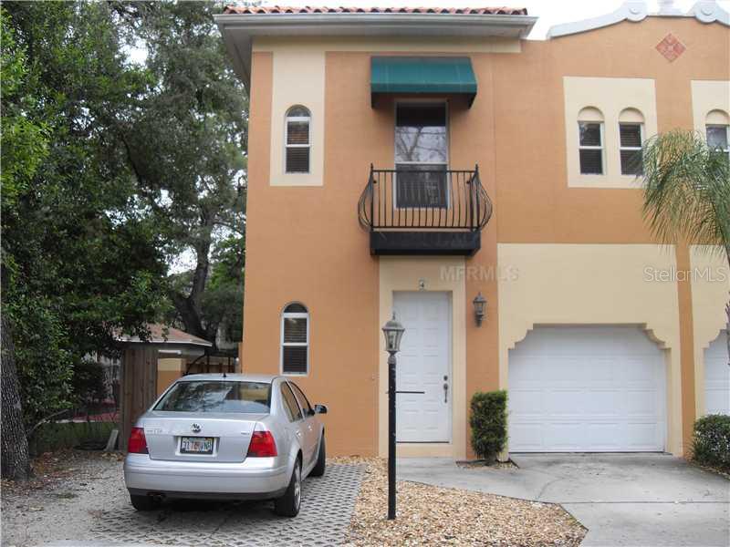 CASA ISABEL TOWNHOMES - фото