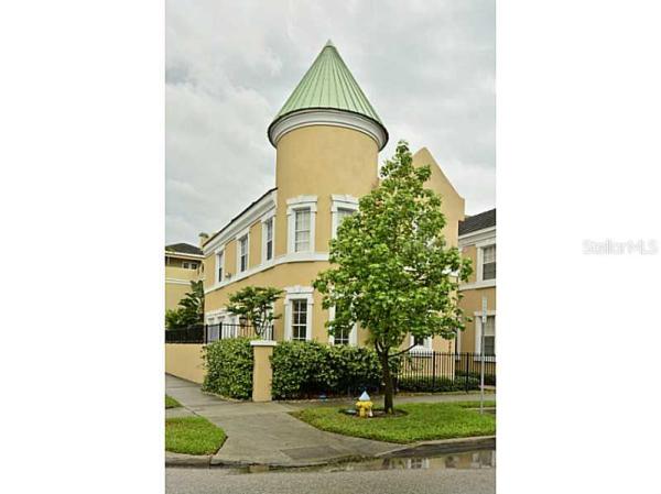 VICTORIA PARK SOHO TOWNHOMES